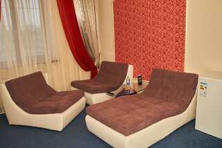 Отель Европа Pokrovsk Улучшенный двухместный номер с 1 кроватью-2